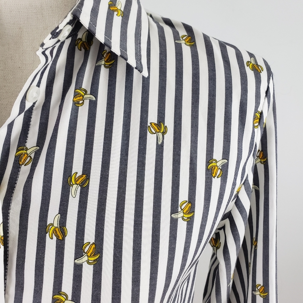 Banana Republic Dillon Banana Striped Button Down - Picture 2 of 9